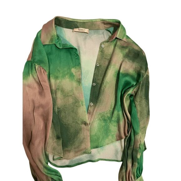 Bailey 44 Satin Top Size Medium Good Condition! Great for warm summer nights and - Picture 3 of 6